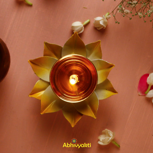 Ketaki Yellow Metal Diya