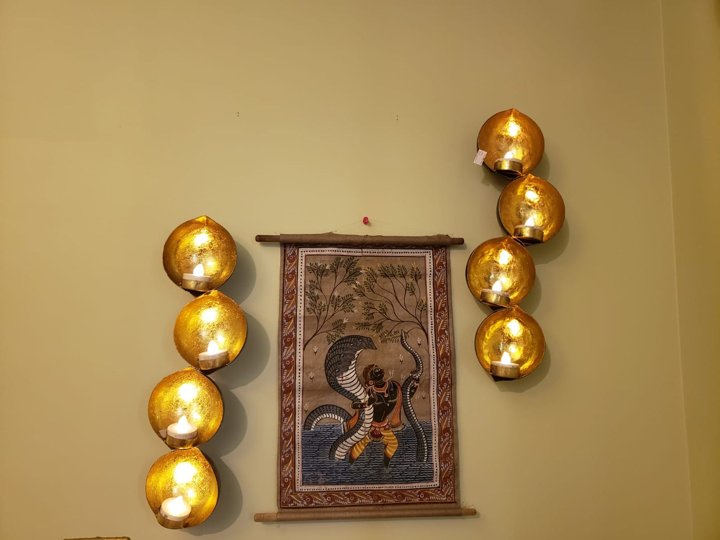 Birva: Handmade Golden Wall Lamp